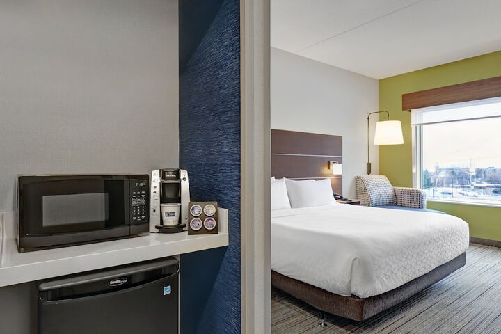 Holiday Inn Express & Suites Collingwood by IHG