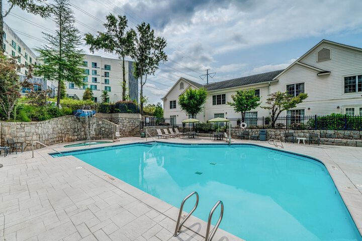 Pool 13 of 100