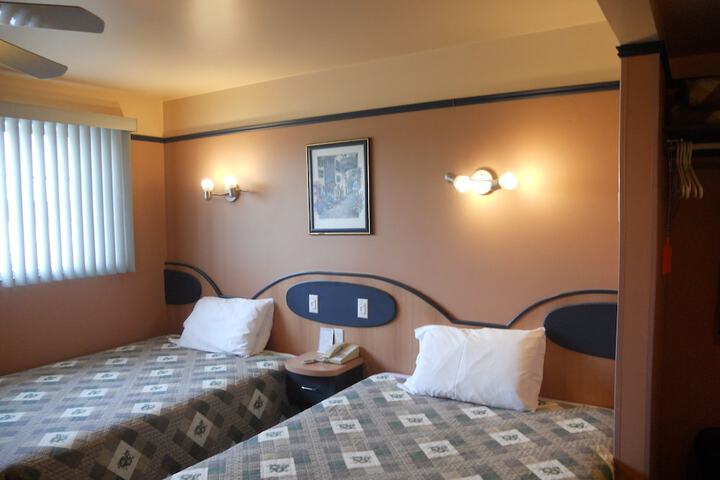 Room 44 of 48