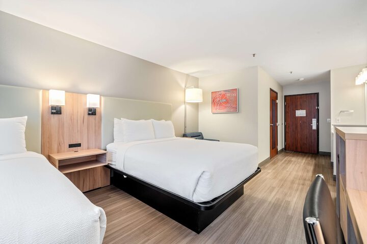Best Western Lake Oswego / Portland Hotel & Suites