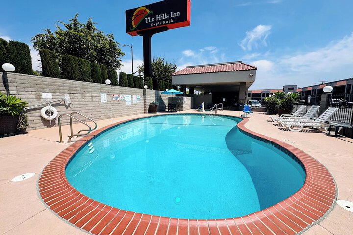 The Hills Inn Eagle Rock - Near Old Town Pasadena