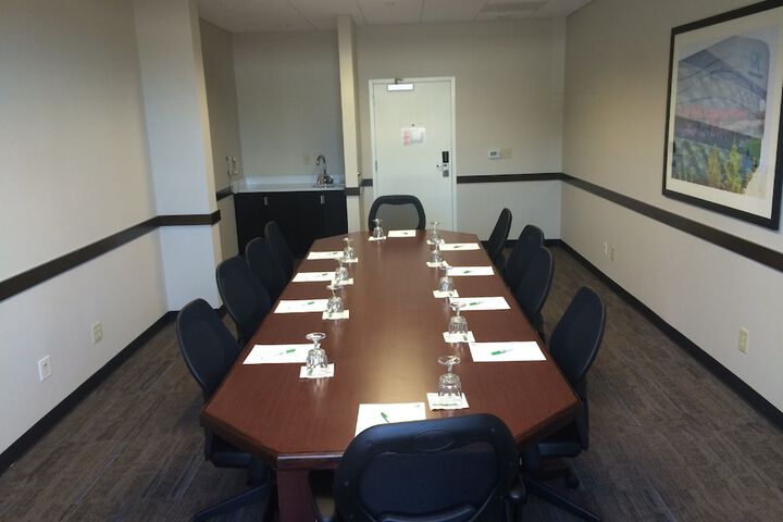 Holiday Inn Greensboro Coliseum by IHG