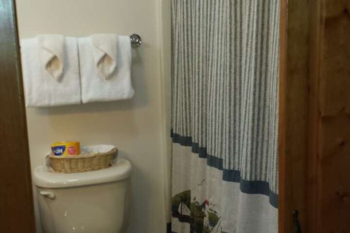 Room 34 of 64