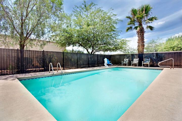 Pool 4 of 25