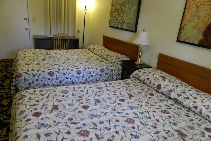Room 8 of 20