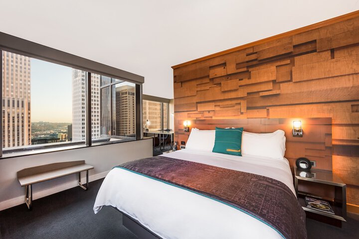 Room 43 of 121