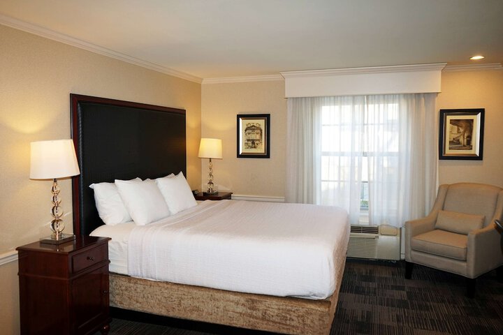 Room 17 of 42