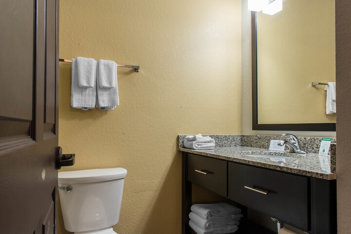 Room 29 of 40