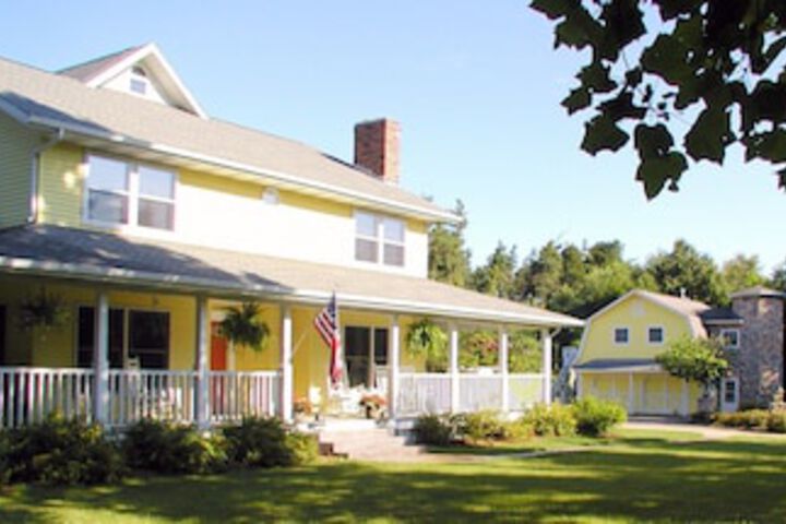 McKenzie House B & B