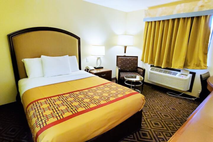 Room 17 of 42