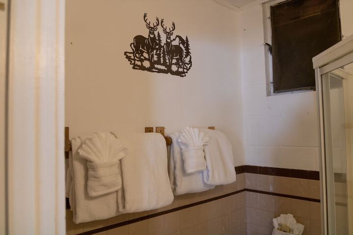 Room 136 of 164