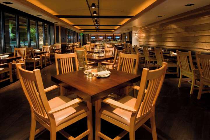 Dining 54 of 89