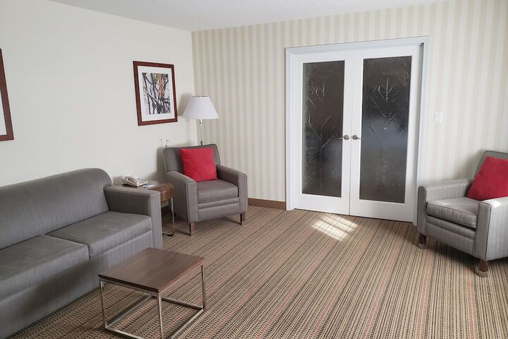 Room 18 of 37