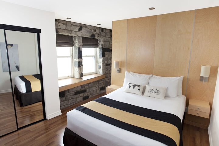 Room 12 of 63