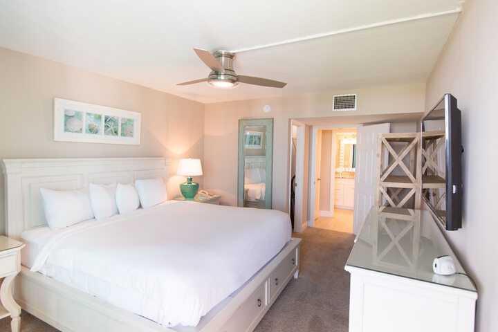 Sundial Beach Resort & Spa