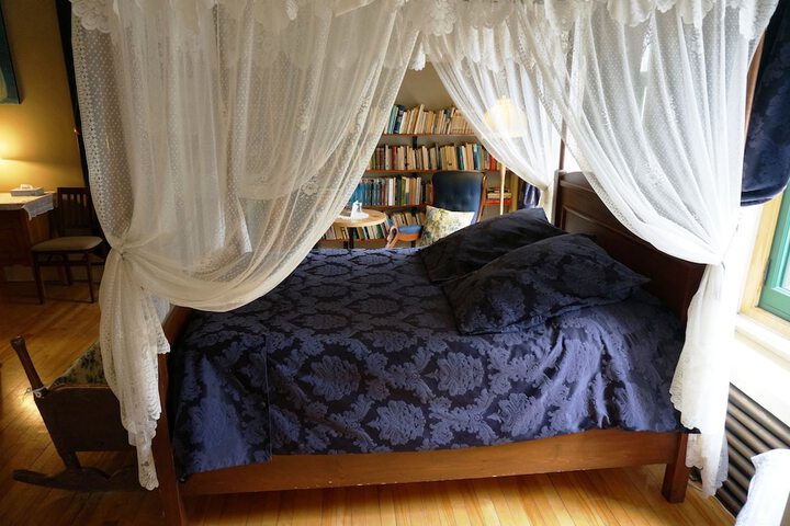 Room 40 of 49
