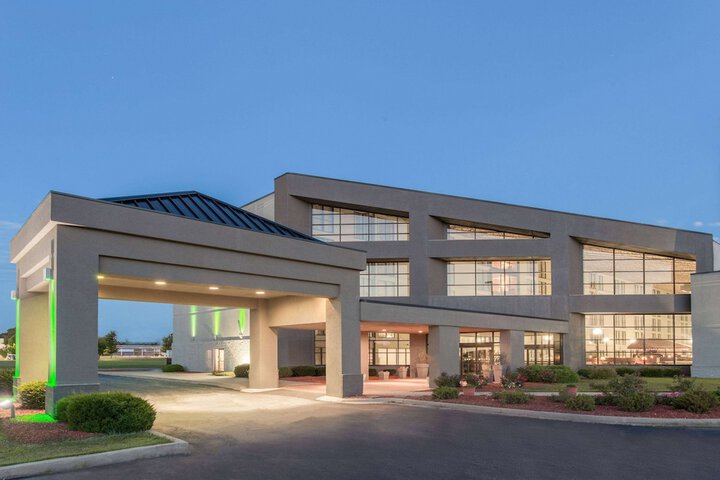 Wyndham Garden Conference Center Champaign / Urbana