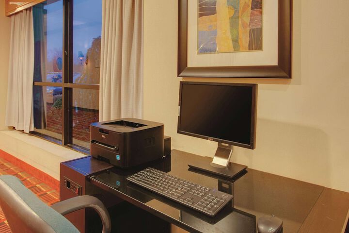 Business Center 15 of 15