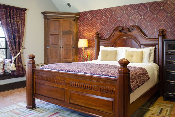 Hillbrook Inn