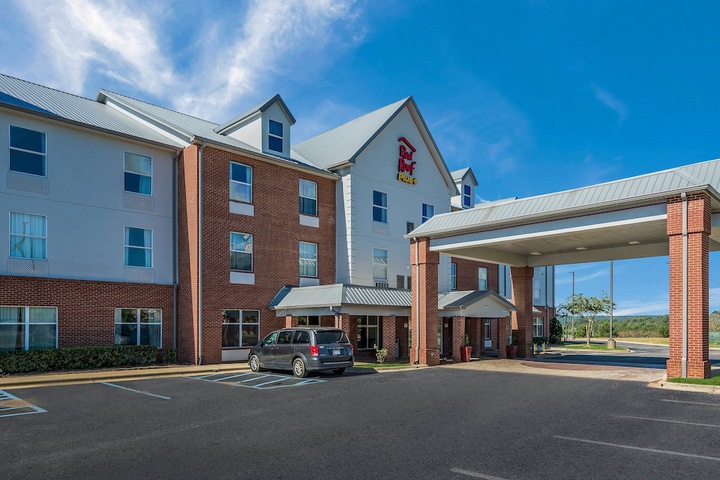 Hotel 7 of 33