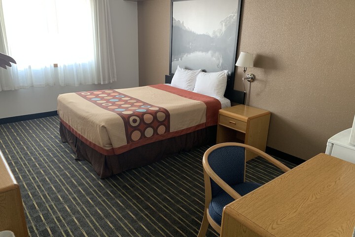 Room 15 of 21