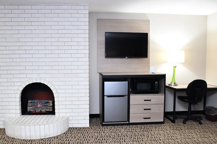 Baymont Inn & Suites by Wyndham Platteville