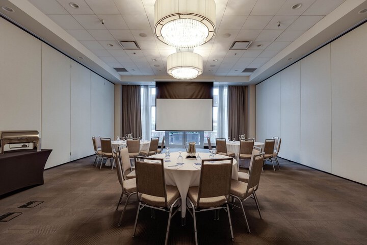 Four Points by Sheraton Kelowna Airport