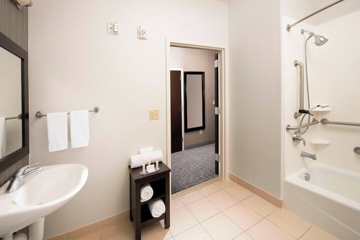 Courtyard by Marriott Tyler