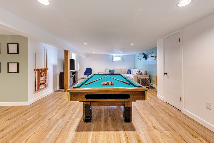 Game Room & Fire Pit: Chic Pocono Pines Home!