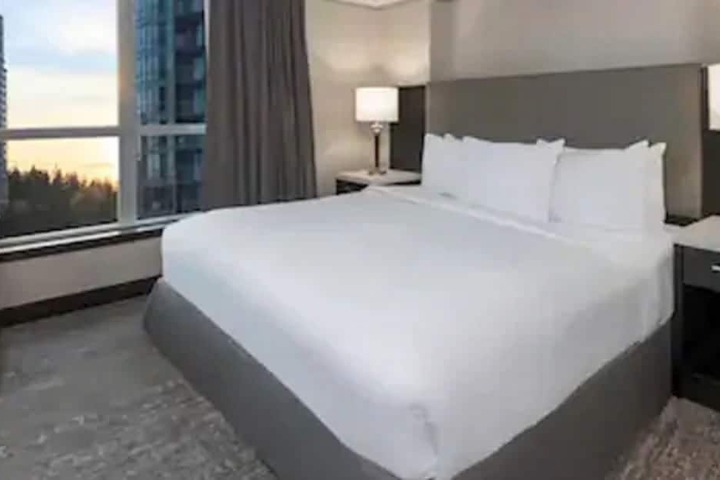 Room 25 of 51