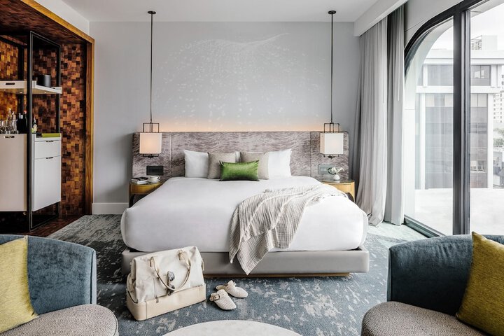 Dream Hollywood by Hyatt