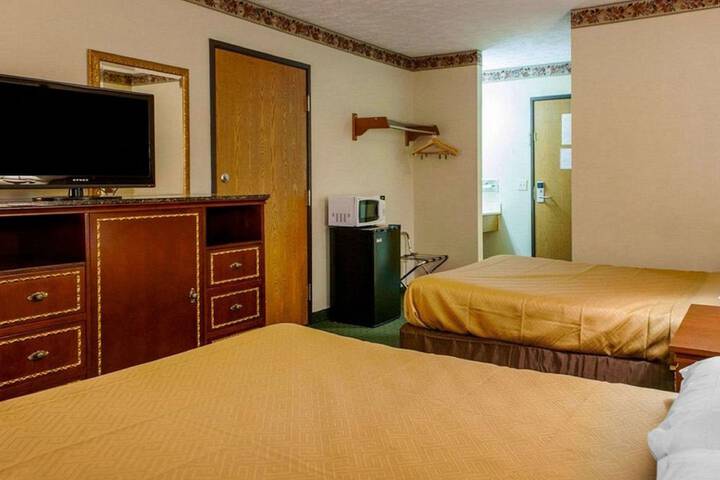 Room 17 of 27