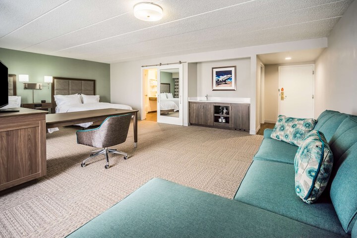 Room 15 of 25