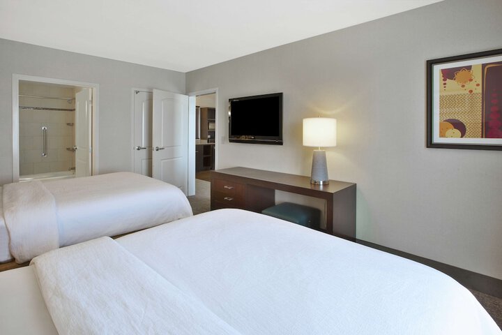 Room 12 of 40