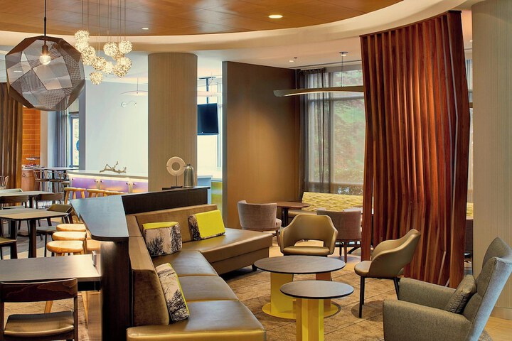 Hotel Interior 11 of 31