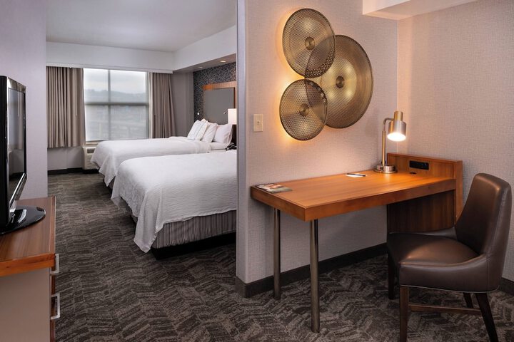 Room 26 of 49