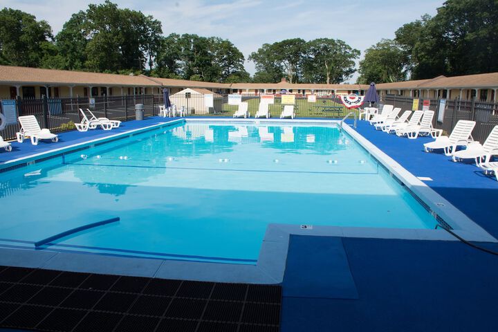 Pool 11 of 65