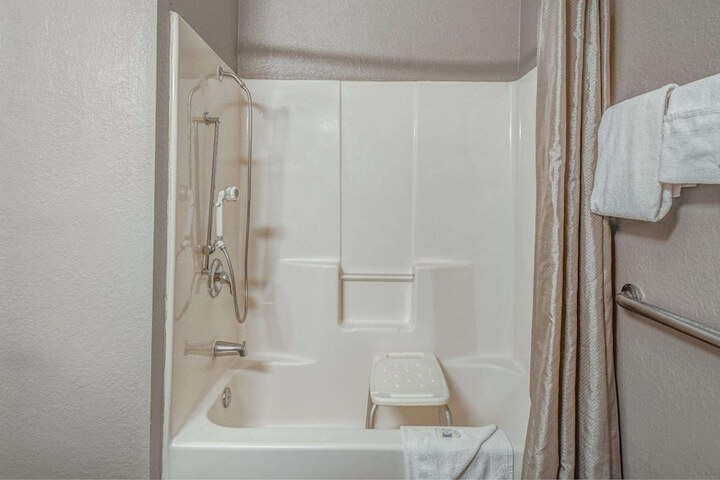 Room 40 of 47