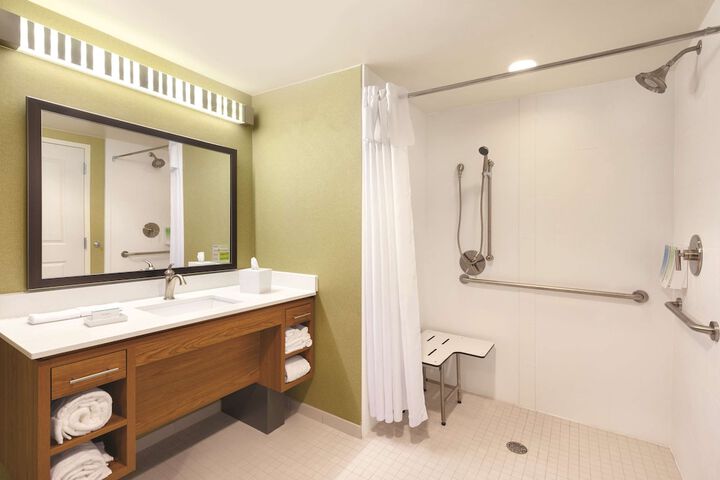 Room 18 of 31