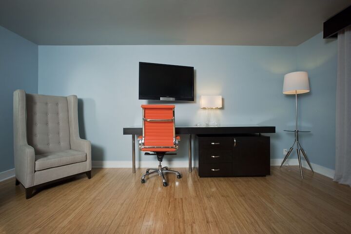 Room 21 of 47