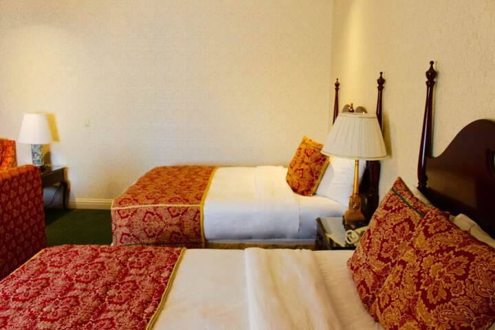 Room 14 of 31
