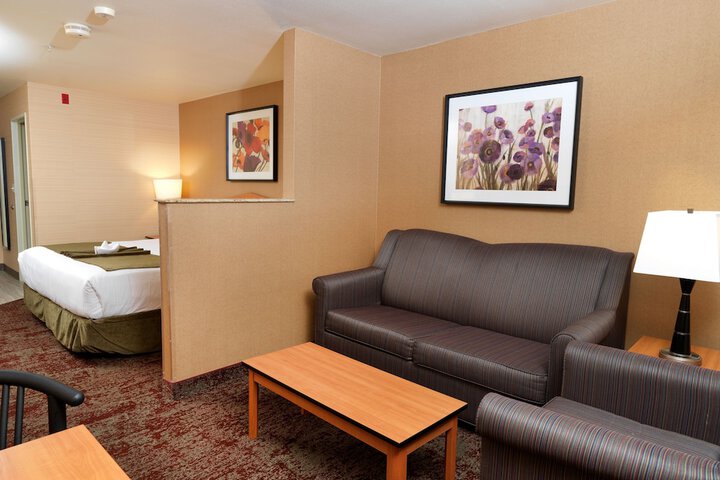Room 10 of 22