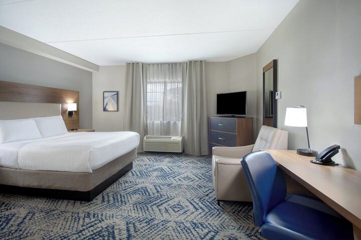 Room 43 of 61