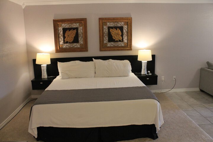 Room 82 of 219