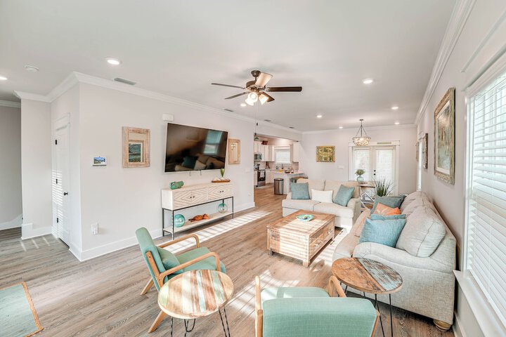 Near State Parks: Carrabelle Home w / Beach Access!
