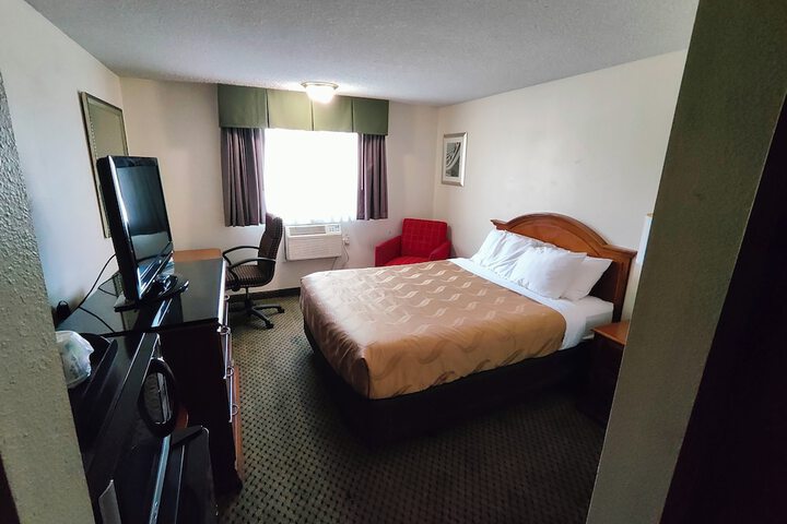 Room 15 of 27