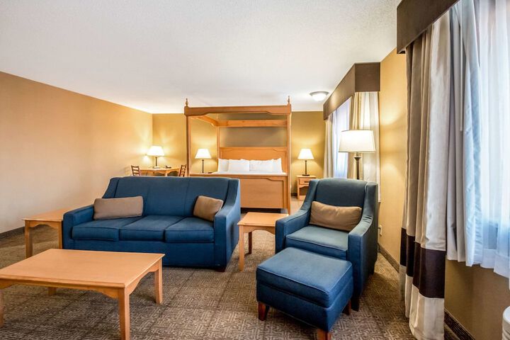Room 44 of 62