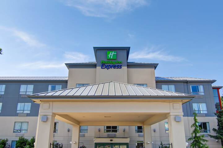Hotel 6 of 53