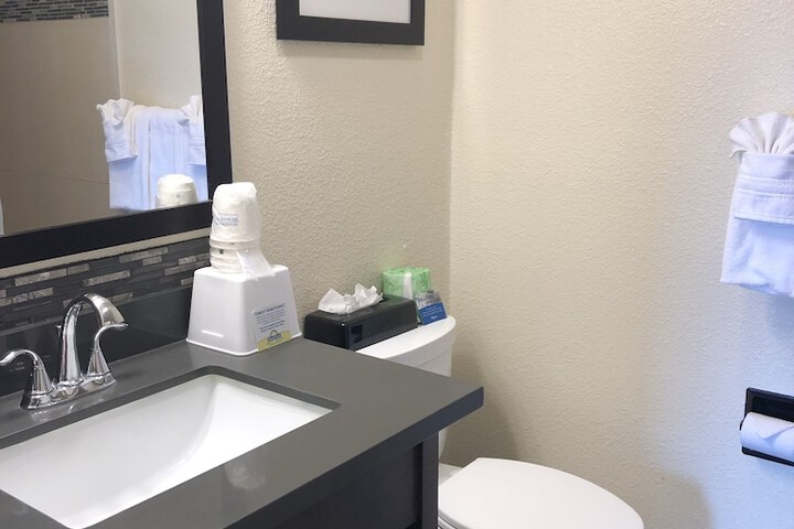 Room 18 of 22