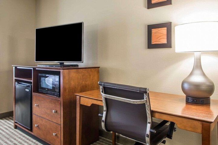 Comfort Inn Hammond I-94